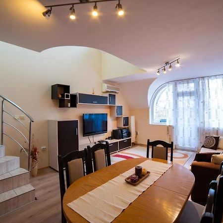 Maisonette Picadilly Варна Екстер'єр фото